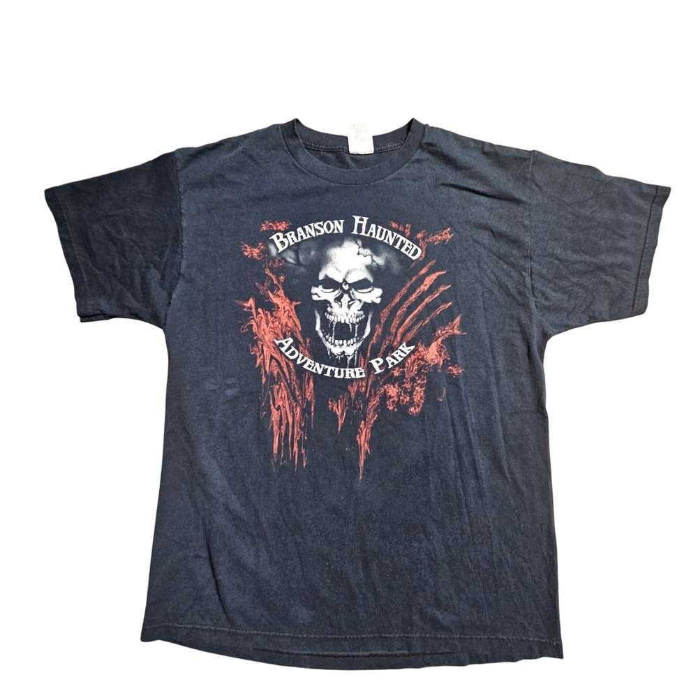 Branson Haunted Adventure Park Skull Graphic T-Shirt L Fruit of the Loom Goth